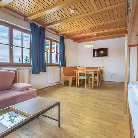 Stunning Apartment In Pohorje With Wifi *