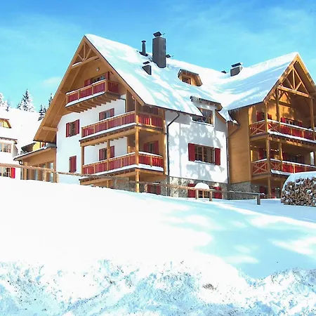 Lägenhet Beautiful In Pohorje With Kitchen