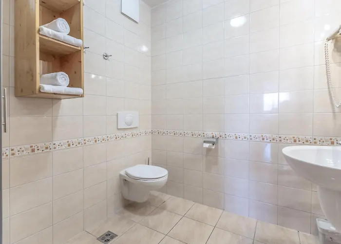 2 Bedroom Awesome In Pohorje شقة Hočko Pohorje